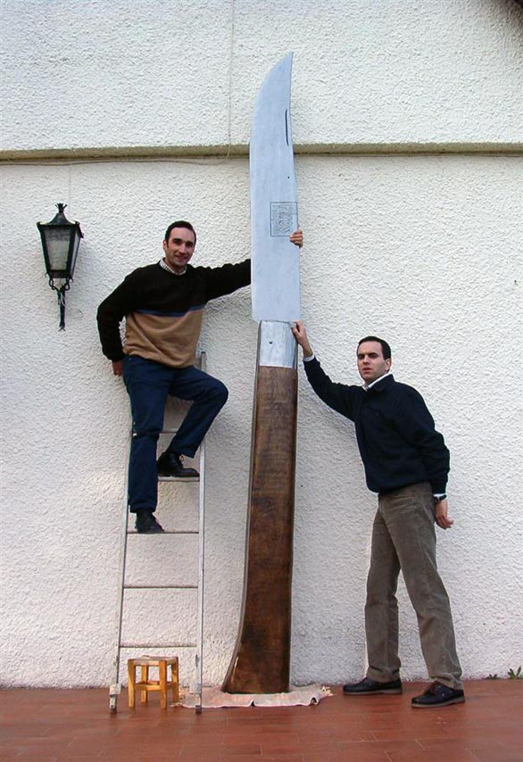 World's Largest Pocket Knife