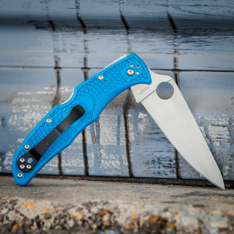 15 Blue Knives | Spyderco, Kershaw, and More