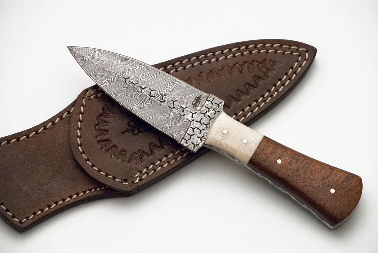 BucknBear Damascus Knife