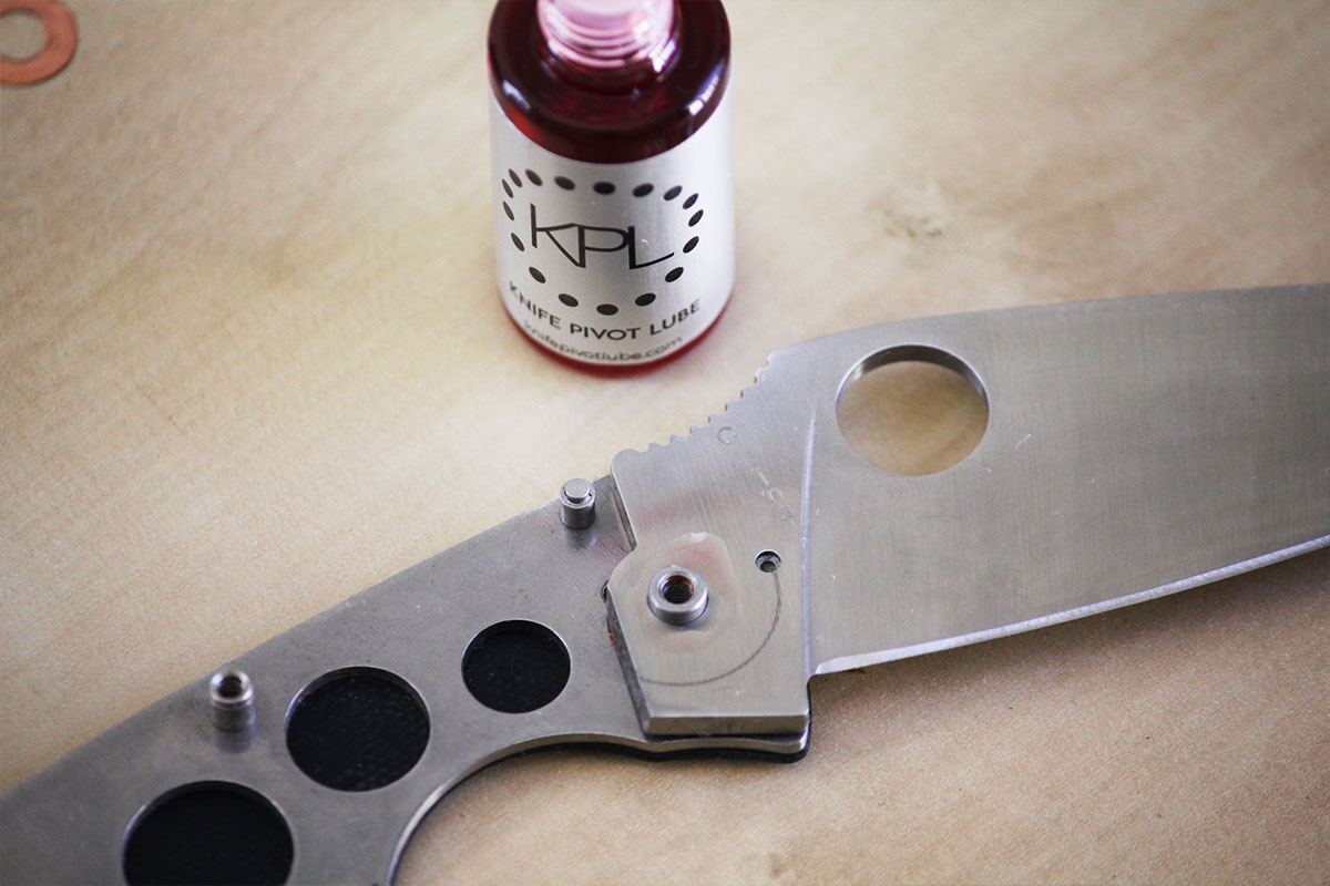 Cleaning your pocket knife without taking it apart? Knivesandtools will  tell you how!