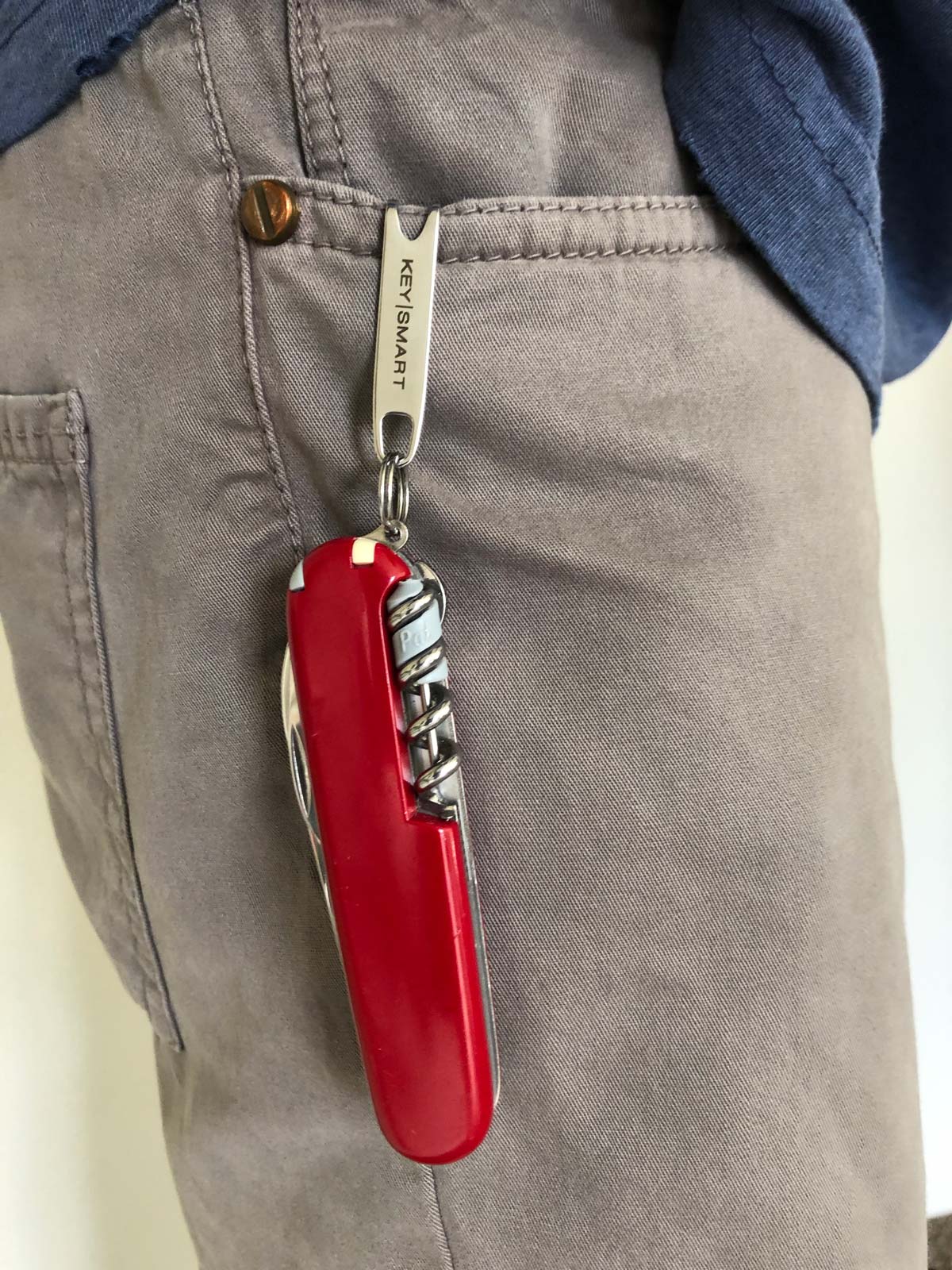 Swiss army discount knife suspension clip