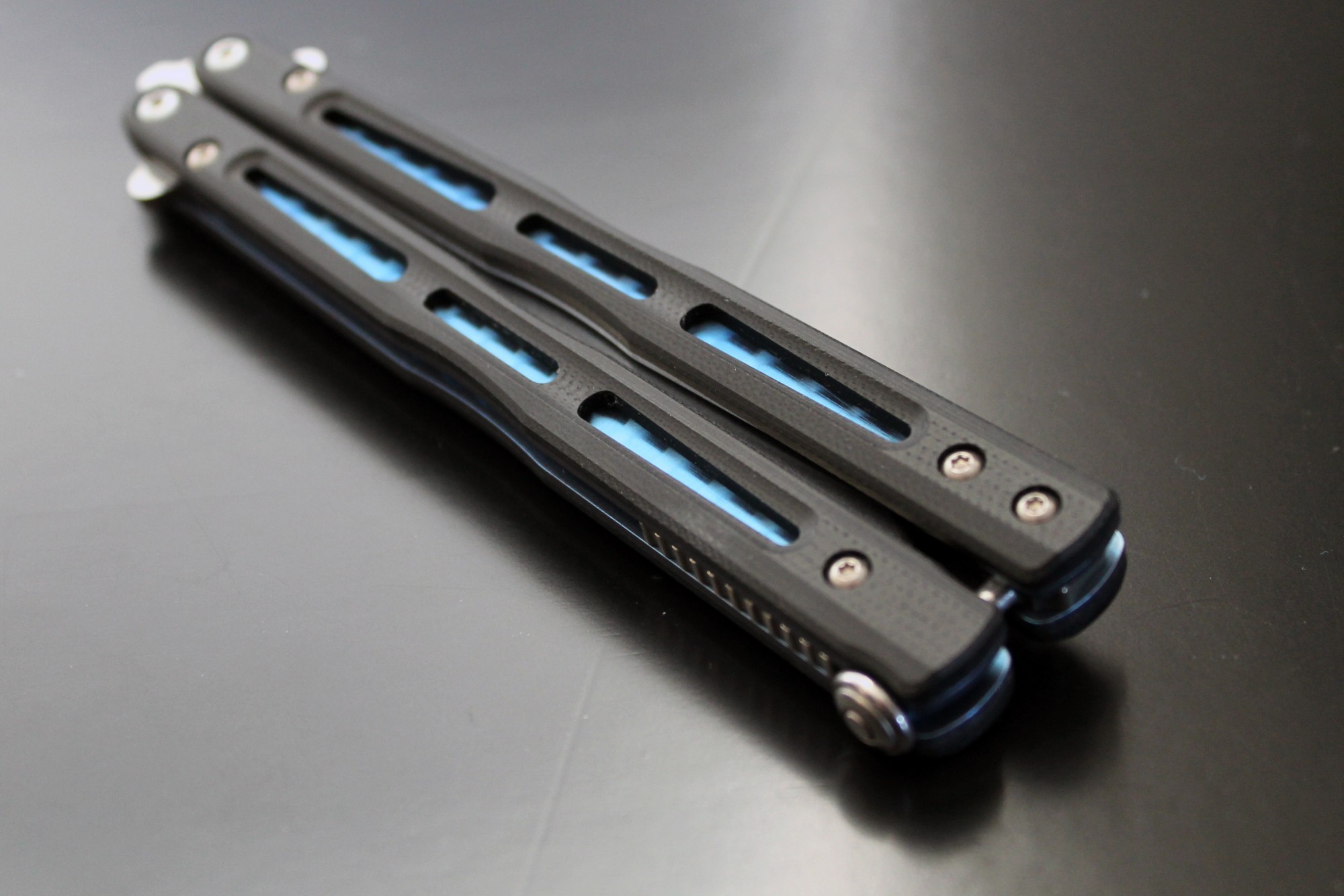 Balisong aerial
